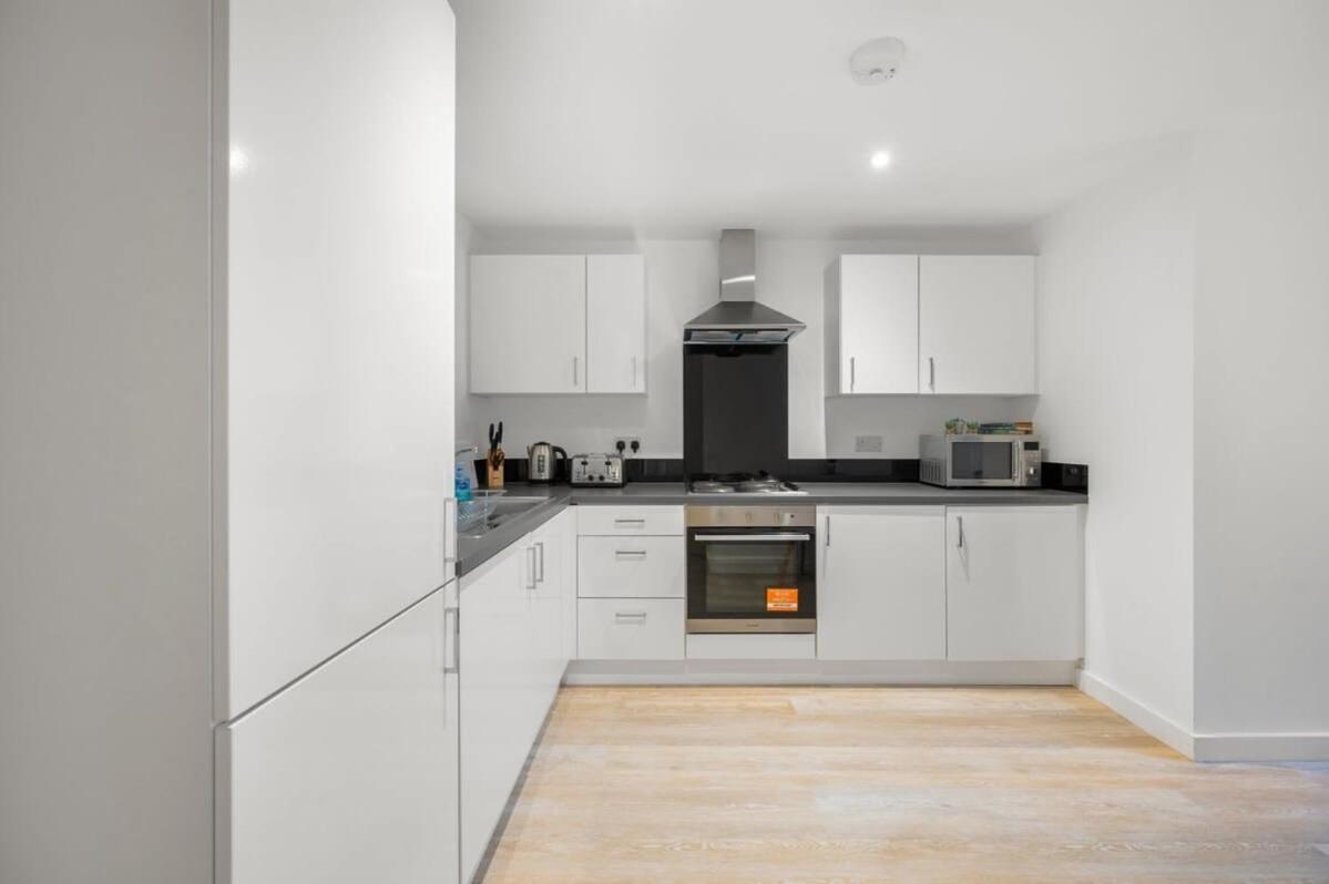 A Lovely 2 Bedroom Apartment In The Heart Of Preston プレストン エクステリア 写真